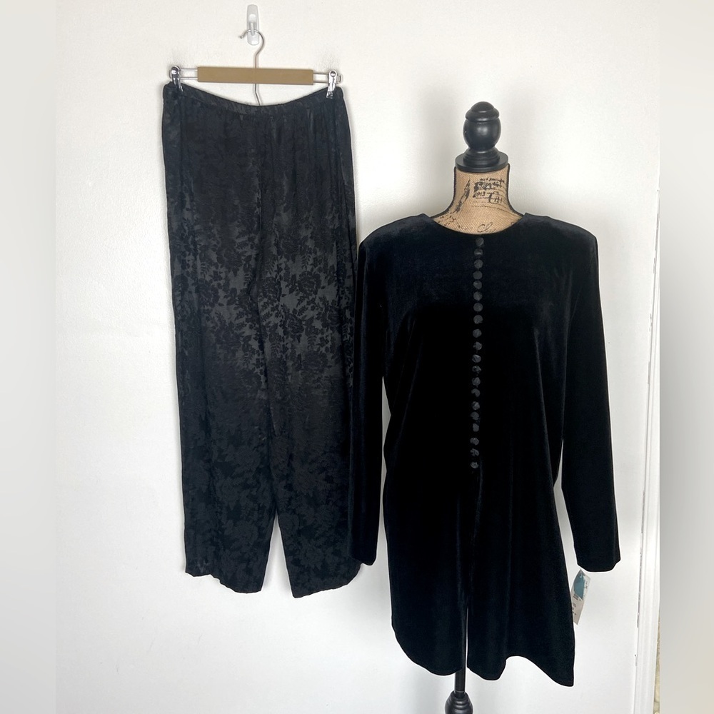 J.B.S Vintage Women Pants Set Size 16 Velvet Satin Black Long Sleeve Whimsigoth